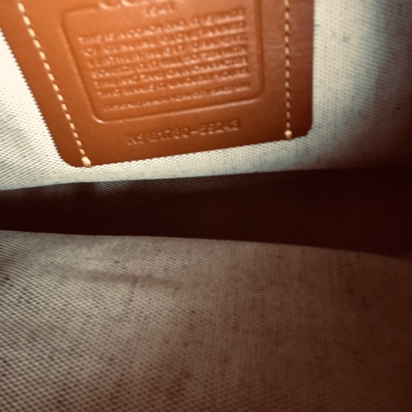 Coach 1941 30 Rogue Melon Tea Rose - Picture 9 of 10